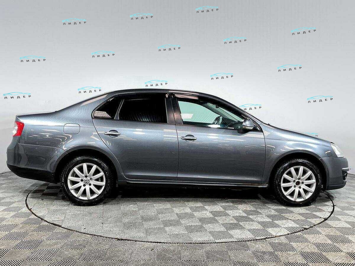 Б/У Фольксваген Джетта 2009 года. Фото: #3