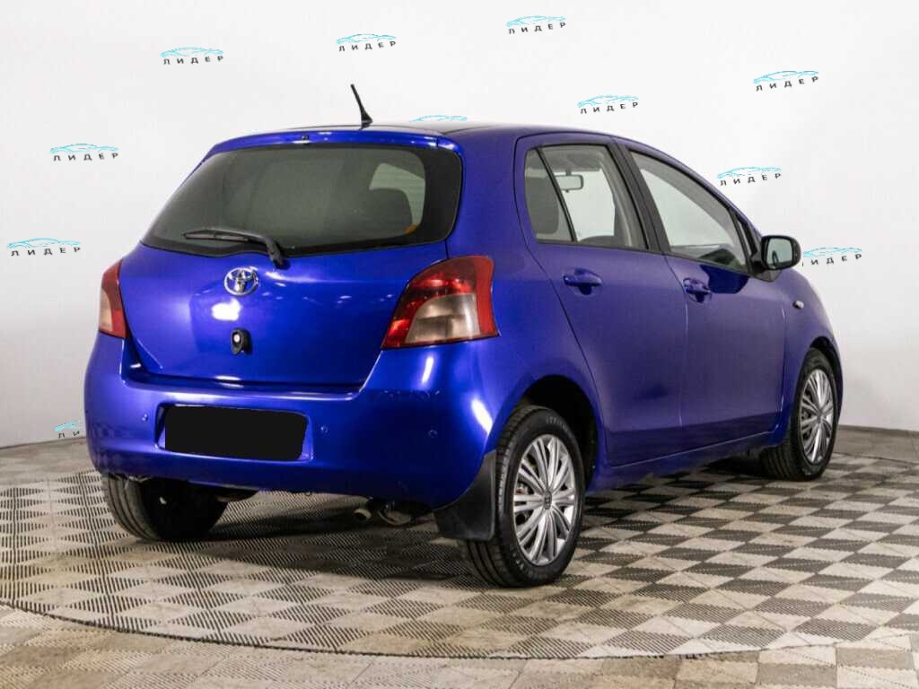 Б/У Тойота Ярис 2006 года. Фото: #4