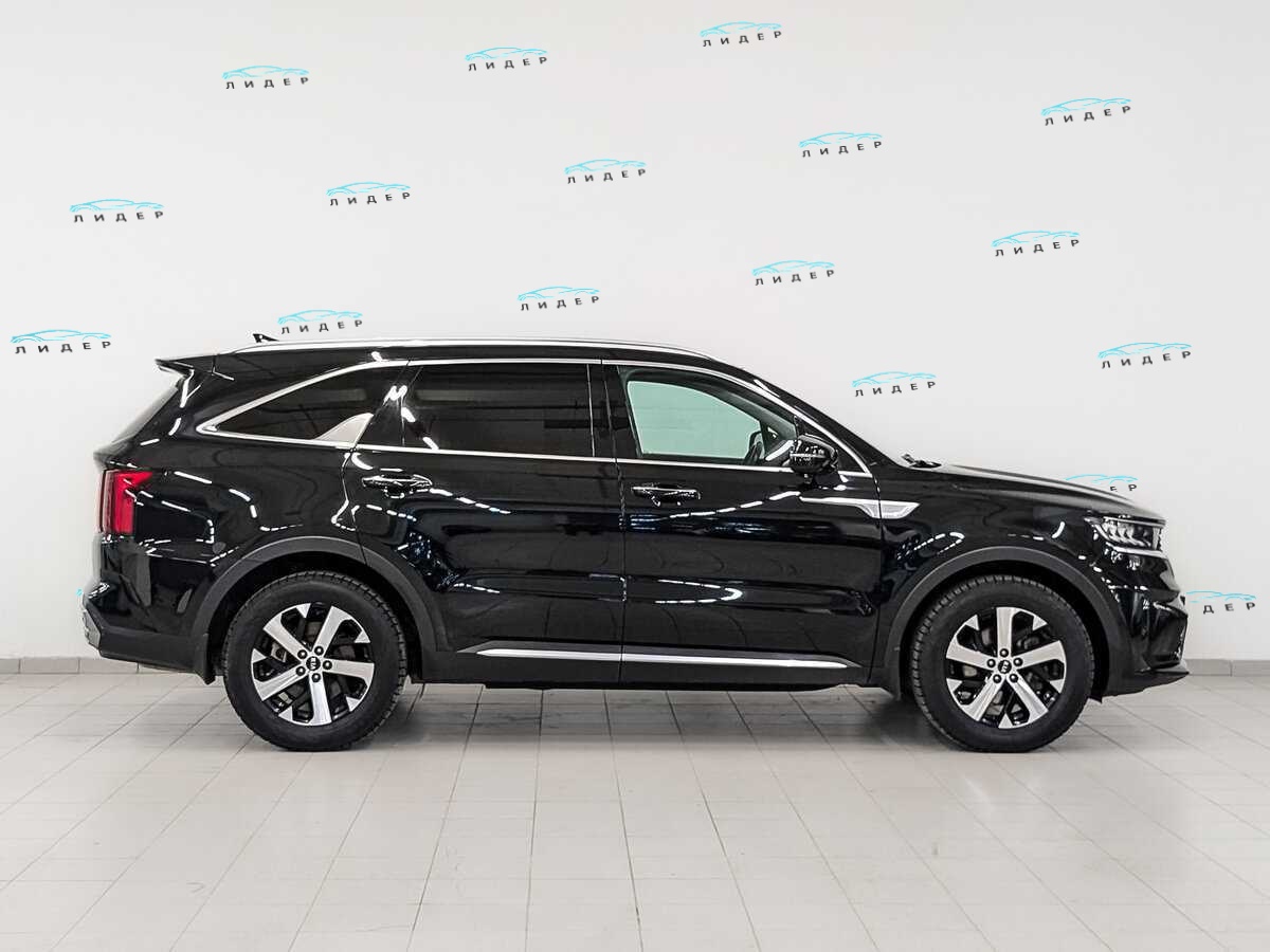 Б/У Киа Соренто 2021 года. Фото: #3