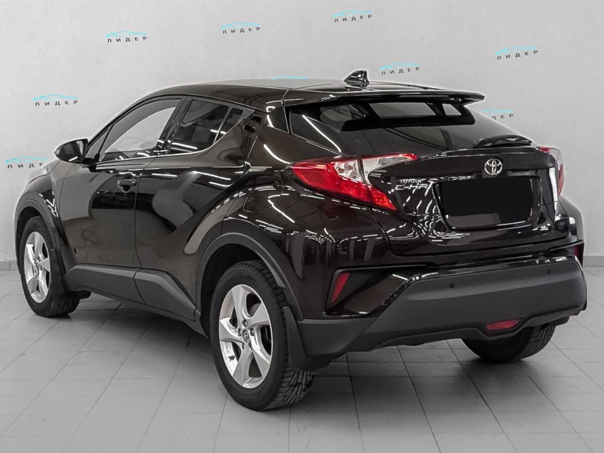 Б/У Тойота Ц-ШР 2019 года. Фото: #6