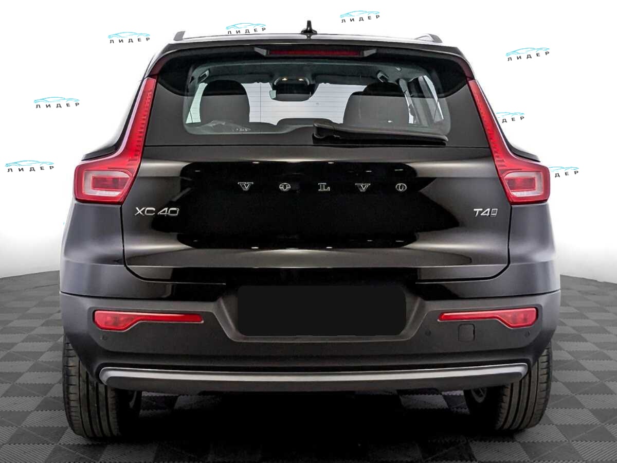 Б/У Вольво ИксЦ40 2021 года. Фото: #5