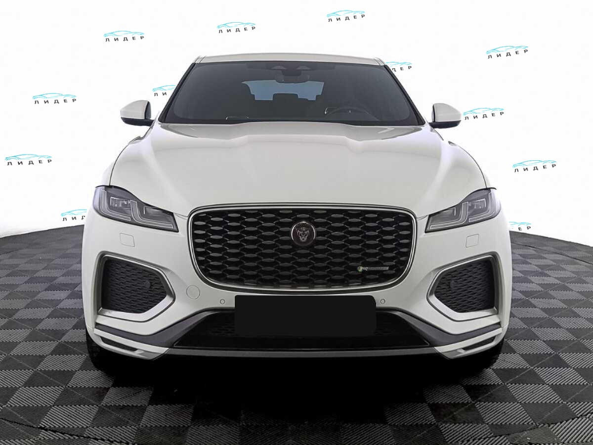 Б/У Ягуар Ф-Пэйс 2022 года. Фото: #1