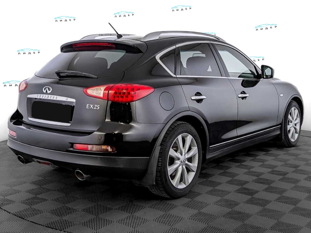 Б/У Инфинити ЕИкс 2012 года. Фото: #4