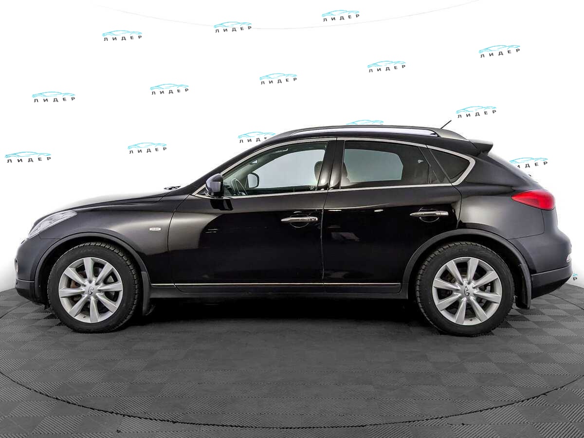 Б/У Инфинити ЕИкс 2012 года. Фото: #7