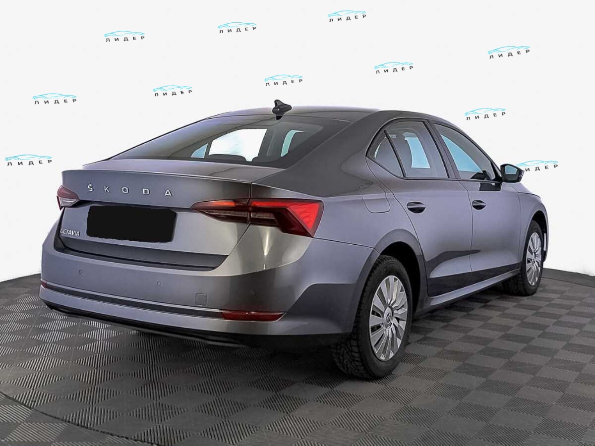 Б/У Шкода Октавия 2021 года. Фото: #4