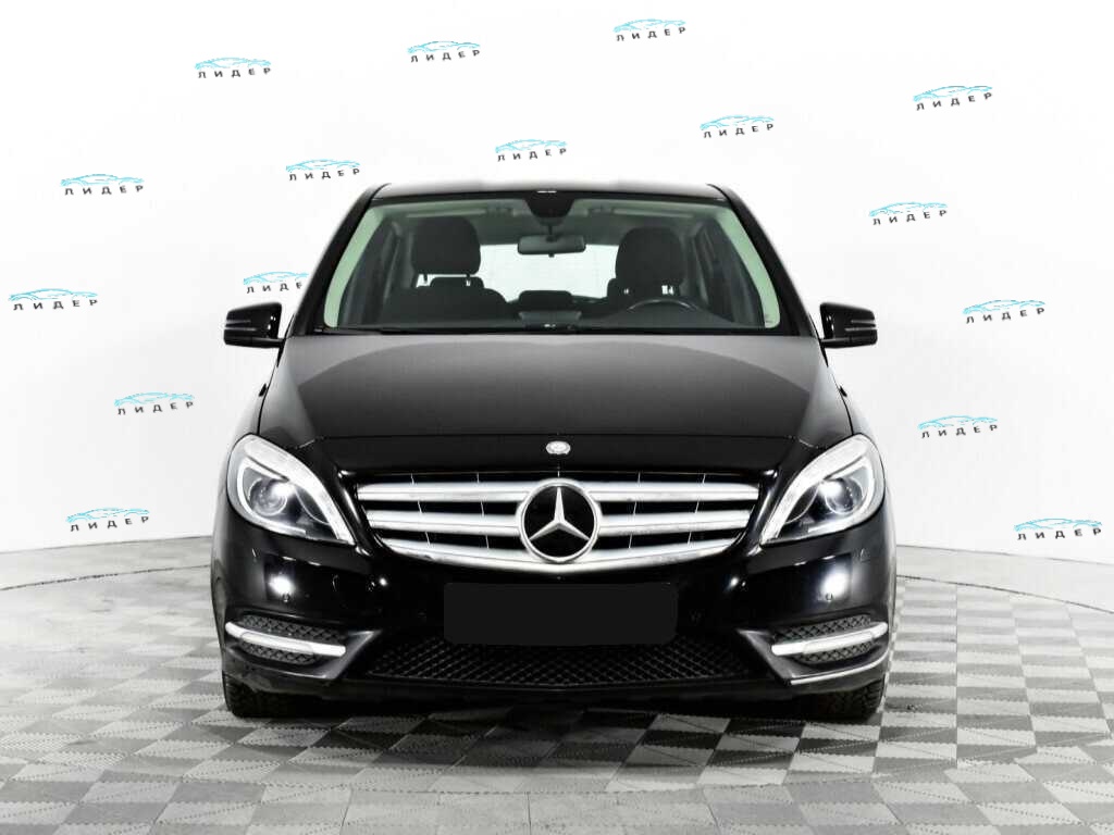 Б/У Мерседес-Бенц Б-Класс 2014 года. Фото: #1