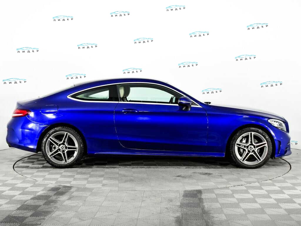 Б/У Мерседес-Бенц Ц-Класс 2019 года. Фото: #3