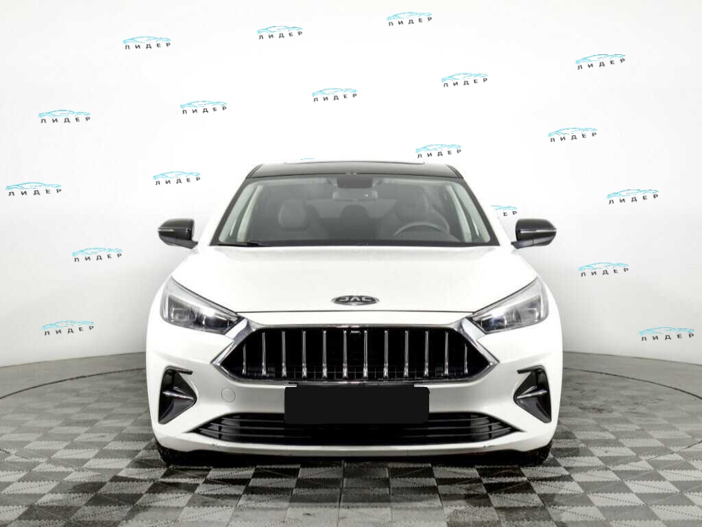 Б/У Джак Джи7 2021 года. Фото: #1