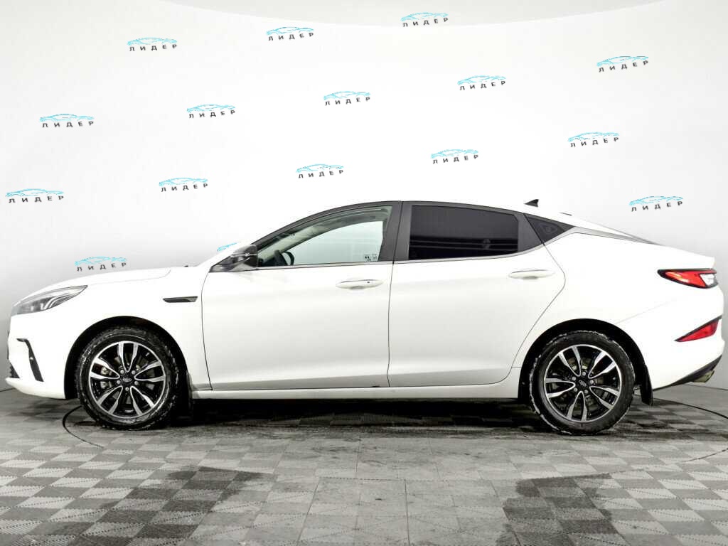 Б/У Джак Джи7 2021 года. Фото: #7