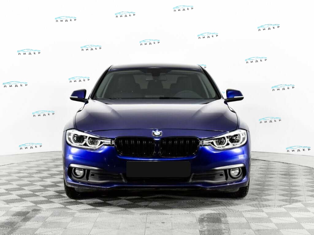 Б/У БМВ 3 серии 2017 года. Фото: #1