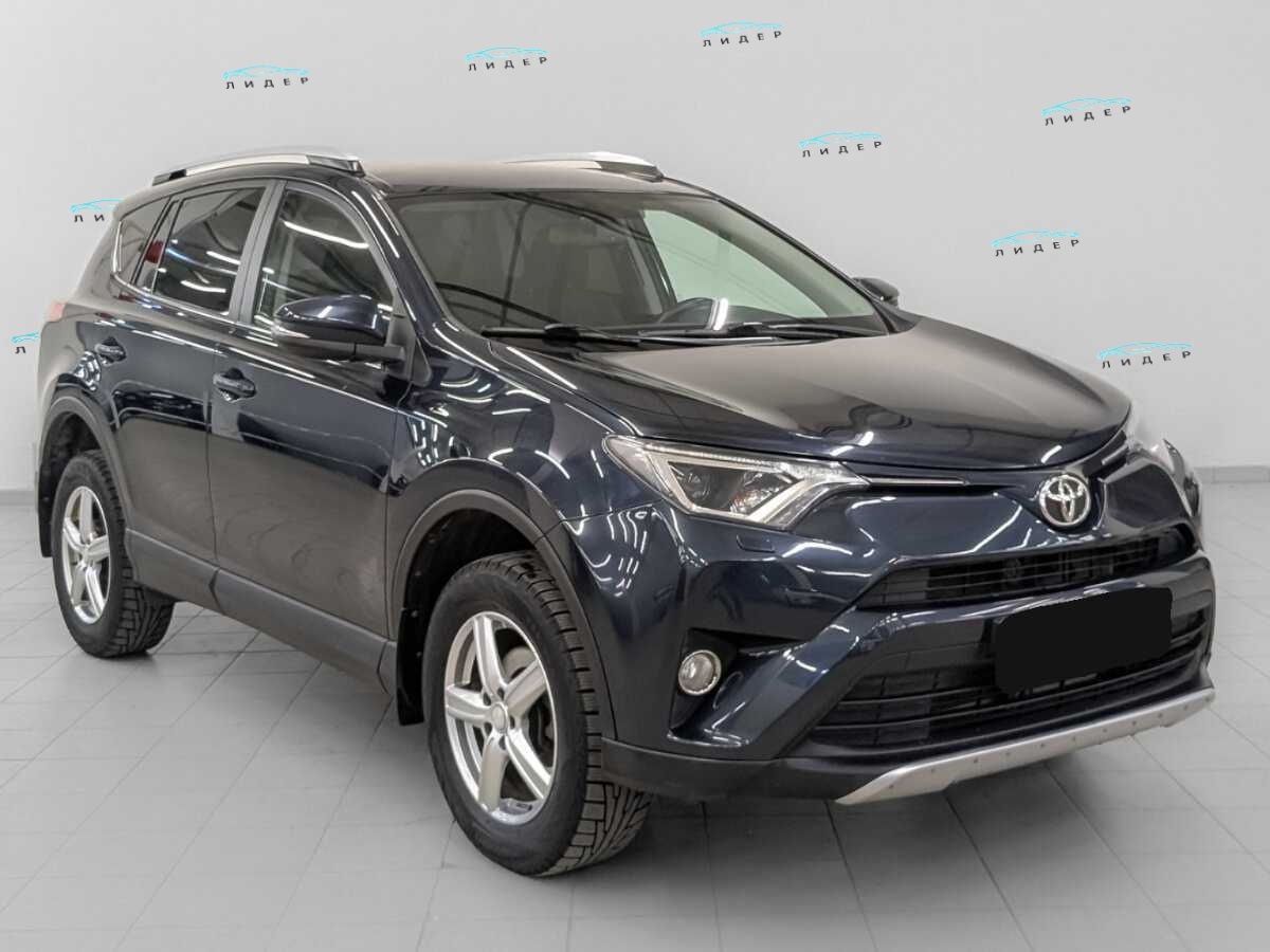 Б/У Тойота Рав4 2017 года. Фото: #2