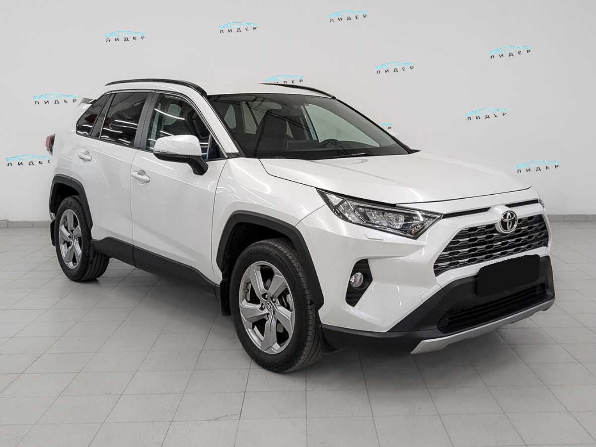 Б/У Тойота Рав4 2020 года. Фото: #2