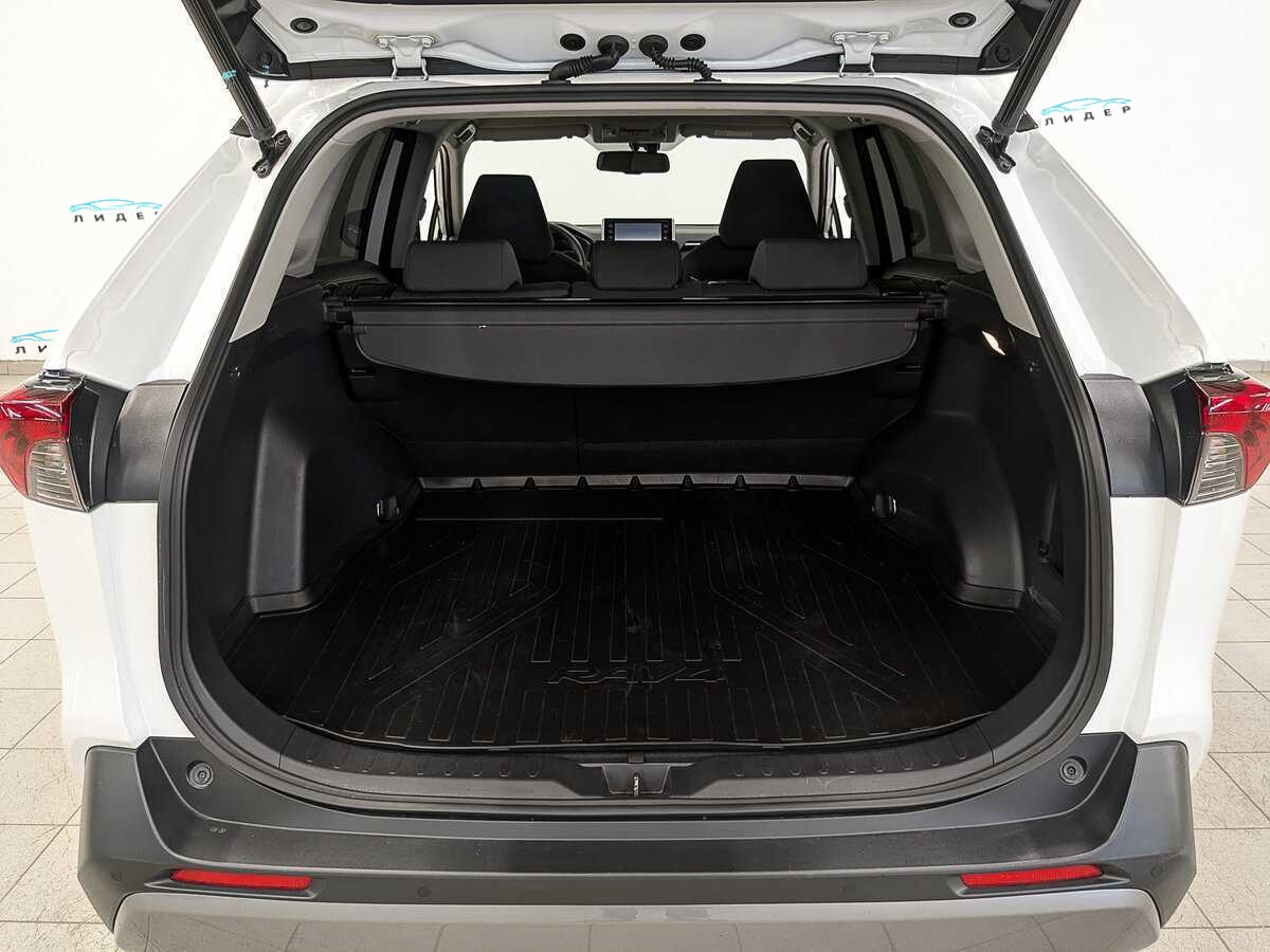 Б/У Тойота Рав4 2022 года. Фото: #9