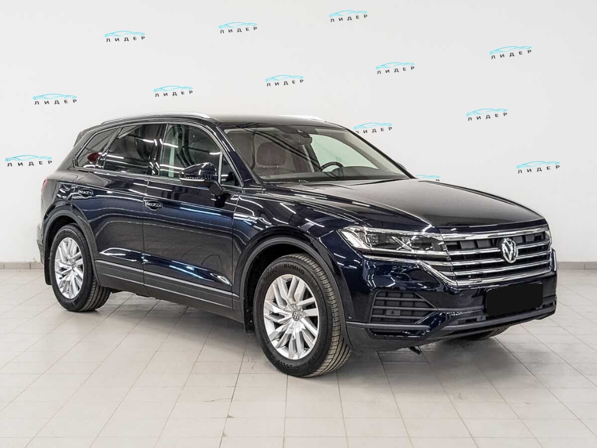 Б/У Фольксваген Туарег 2018 года. Фото: #2
