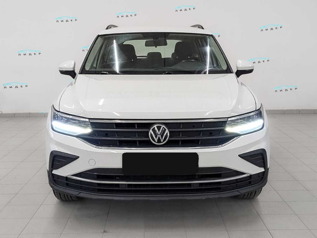 Б/У Фольксваген Тигуан 2021 года. Фото: #1