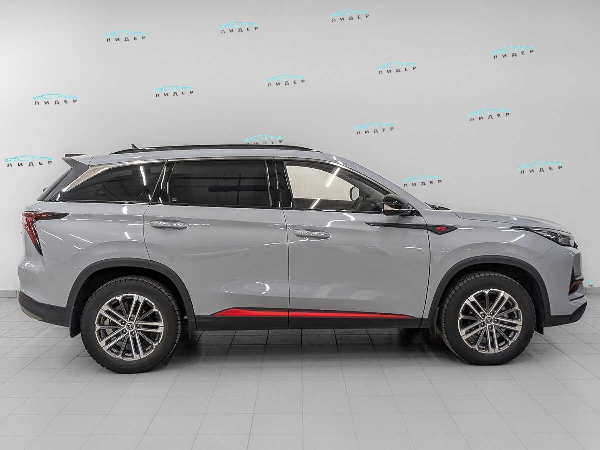 Б/У Чанган CS75 Plus 2023 года. Фото: #3