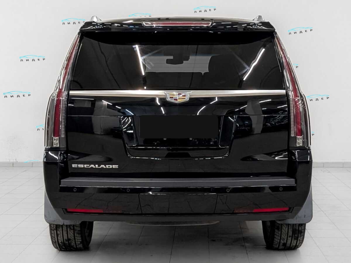 Б/У Кадиллак Эскалэйд 2017 года. Фото: #5