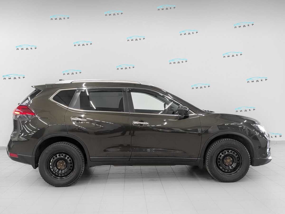 Б/У Ниссан Икс-Трейл 2019 года. Фото: #3