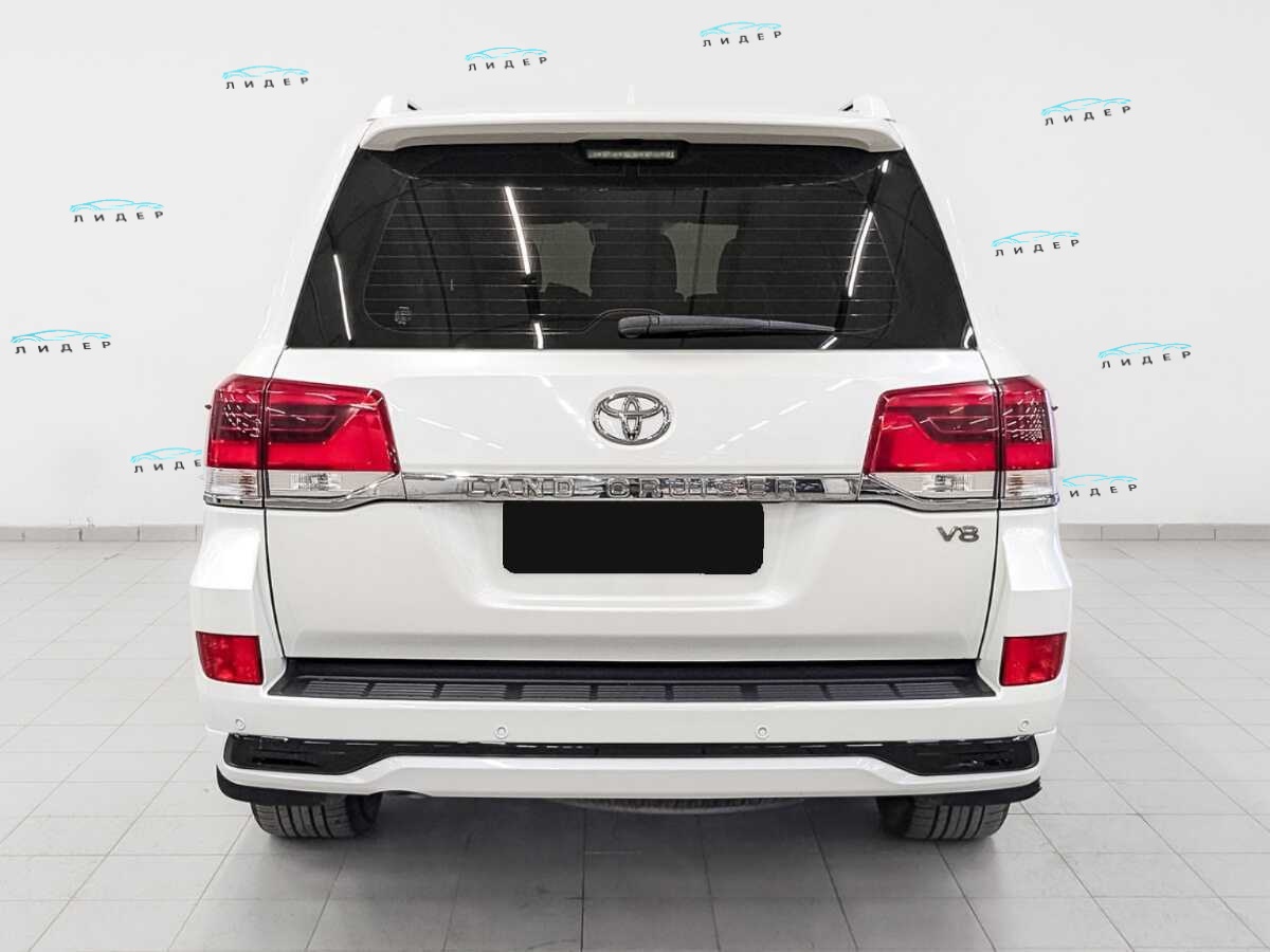 Б/У Тойота Лэнд Крузер 2017 года. Фото: #5