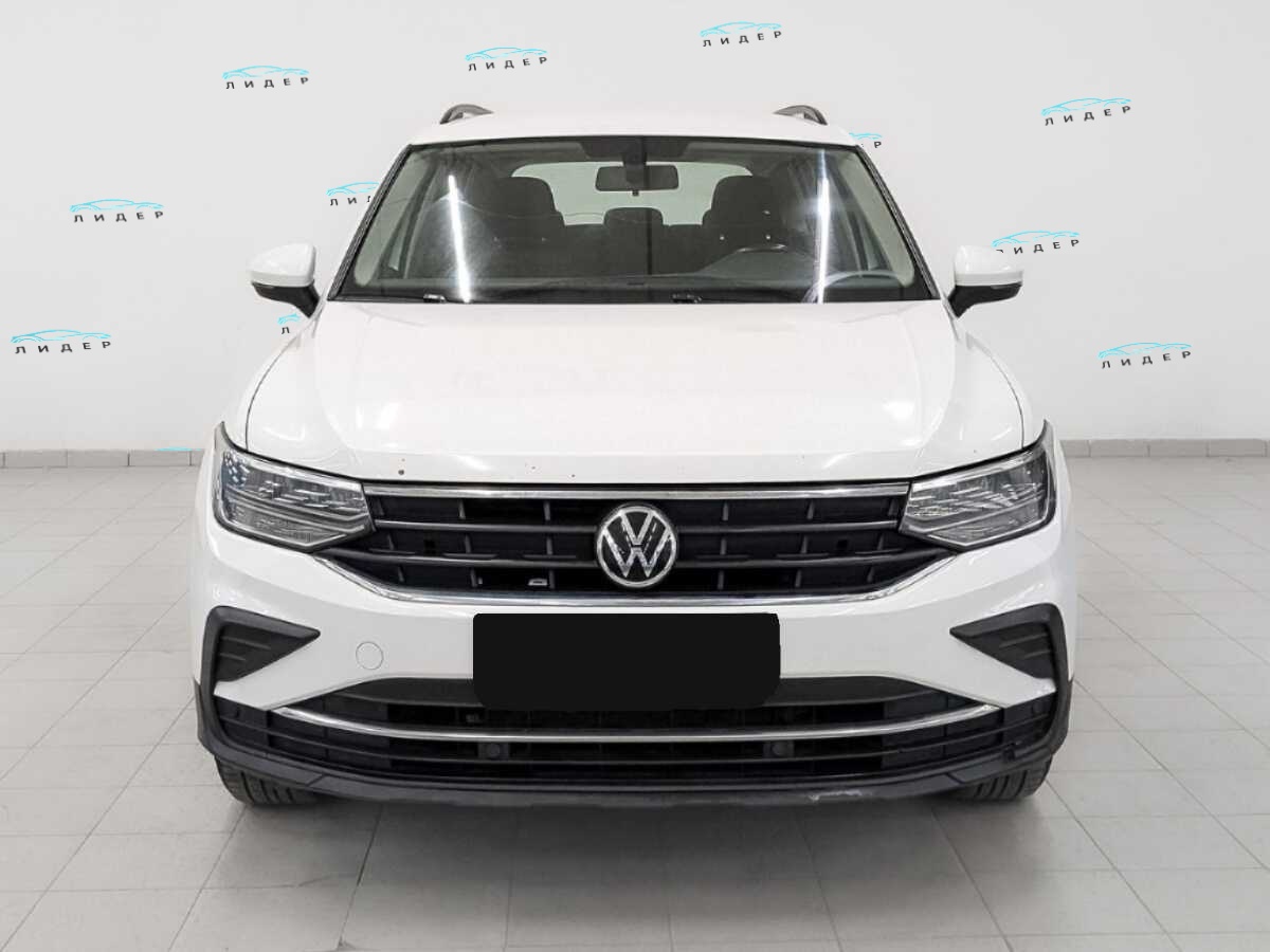 Б/У Фольксваген Тигуан 2021 года. Фото: #1