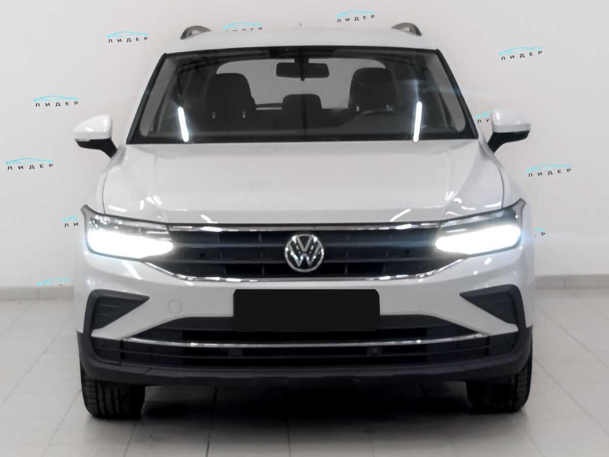 Б/У Фольксваген Тигуан 2021 года. Фото: #1