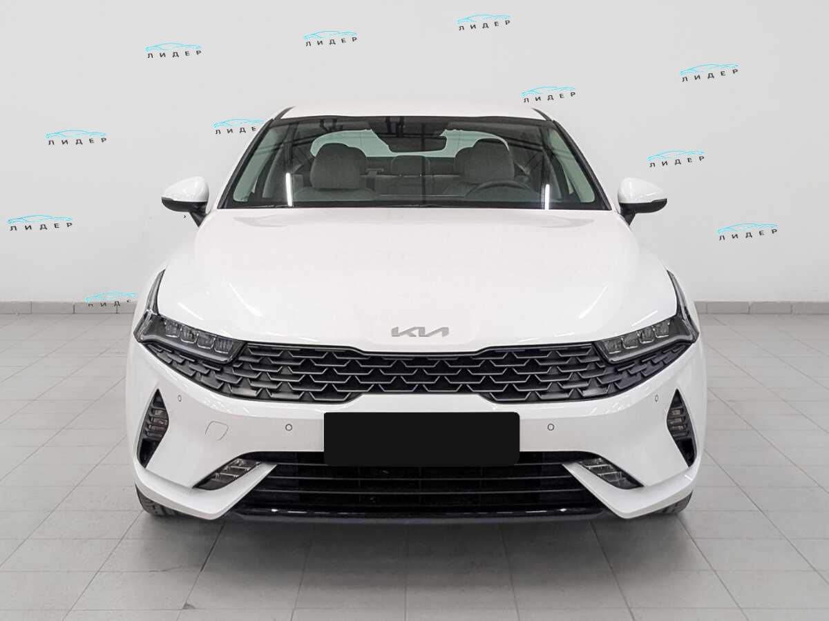 Б/У Киа К5 2022 года. Фото: #1