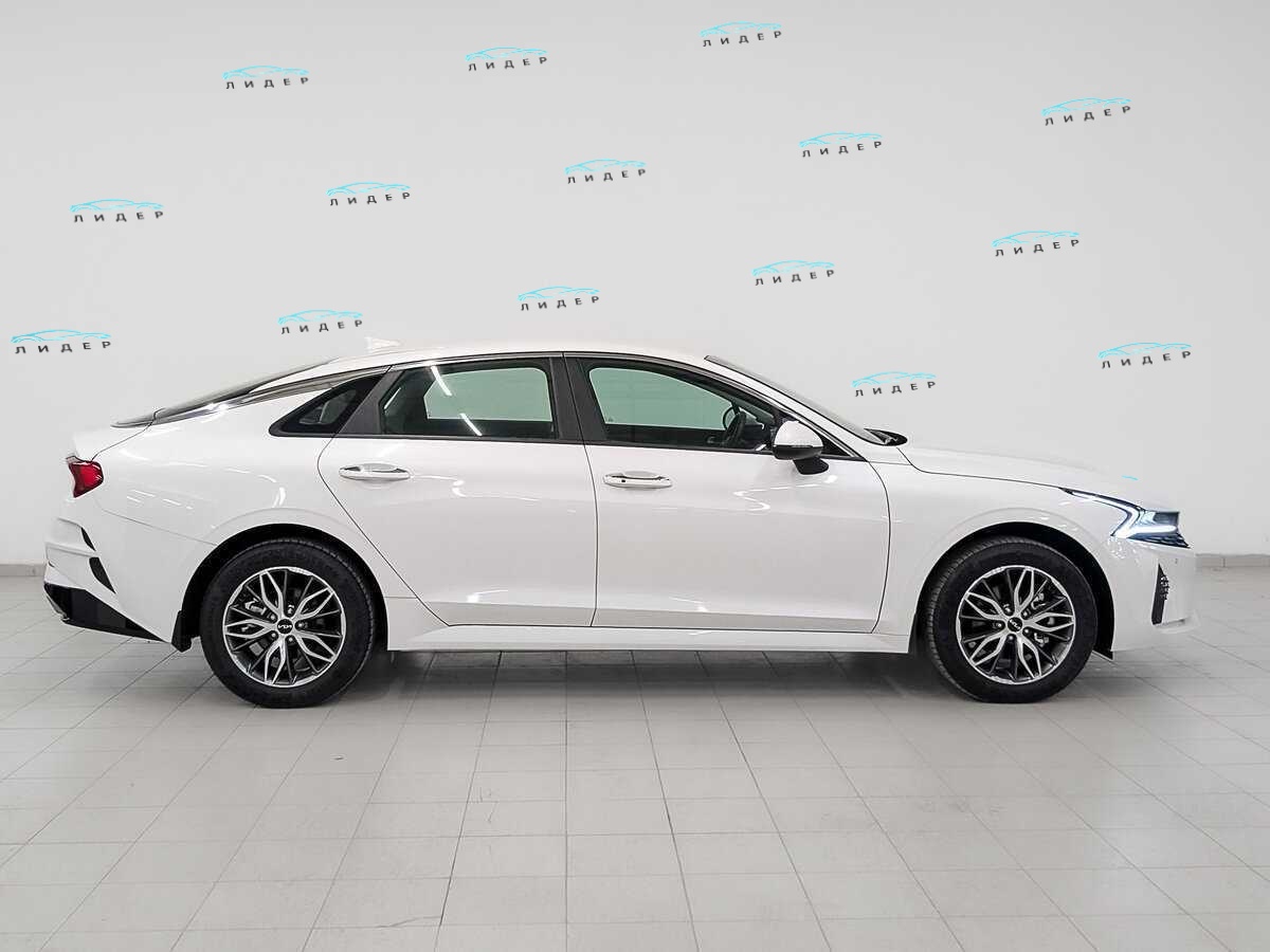 Б/У Киа К5 2022 года. Фото: #3