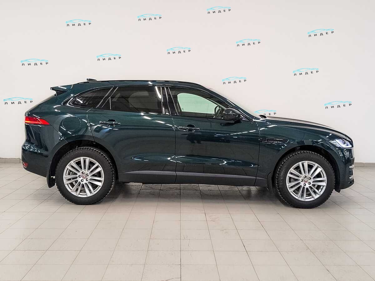 Б/У Ягуар Ф-Пэйс 2018 года. Фото: #3