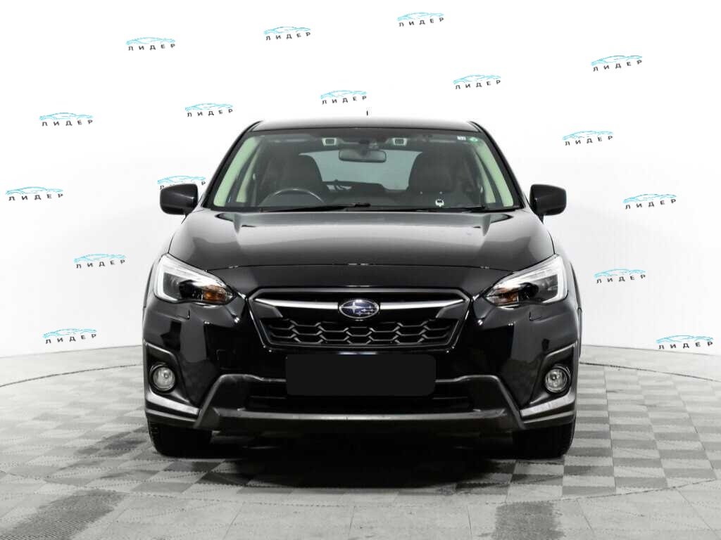 Б/У Субару ИксВи 2018 года. Фото: #1