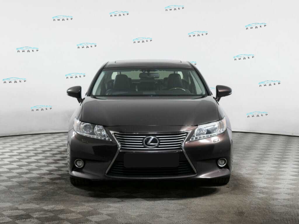 Б/У Лексус ЕС 2013 года. Фото: #1
