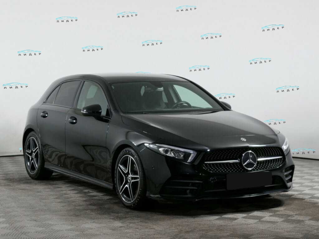 Б/У Мерседес-Бенц А-Класс 2018 года. Фото: #2