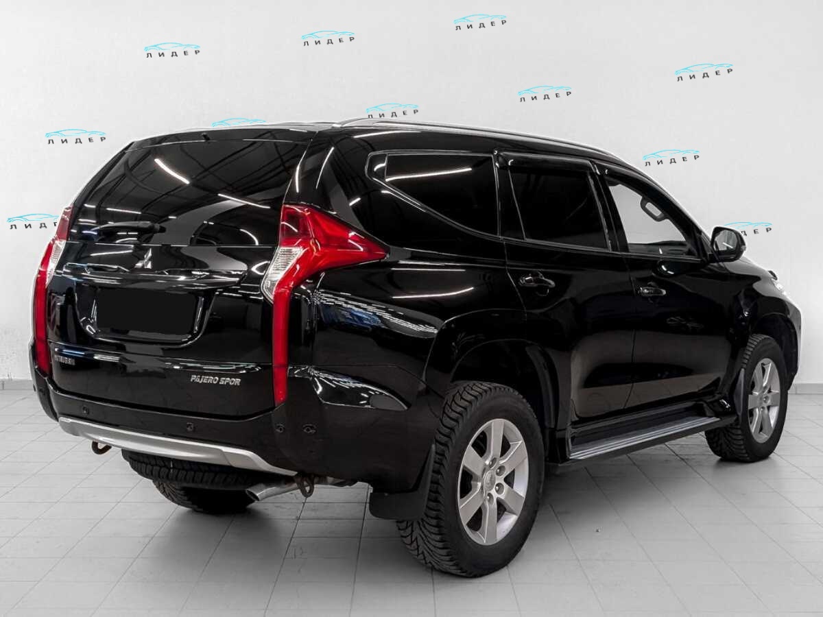 Б/У Митсубиши Паджеро Спорт 2019 года. Фото: #4