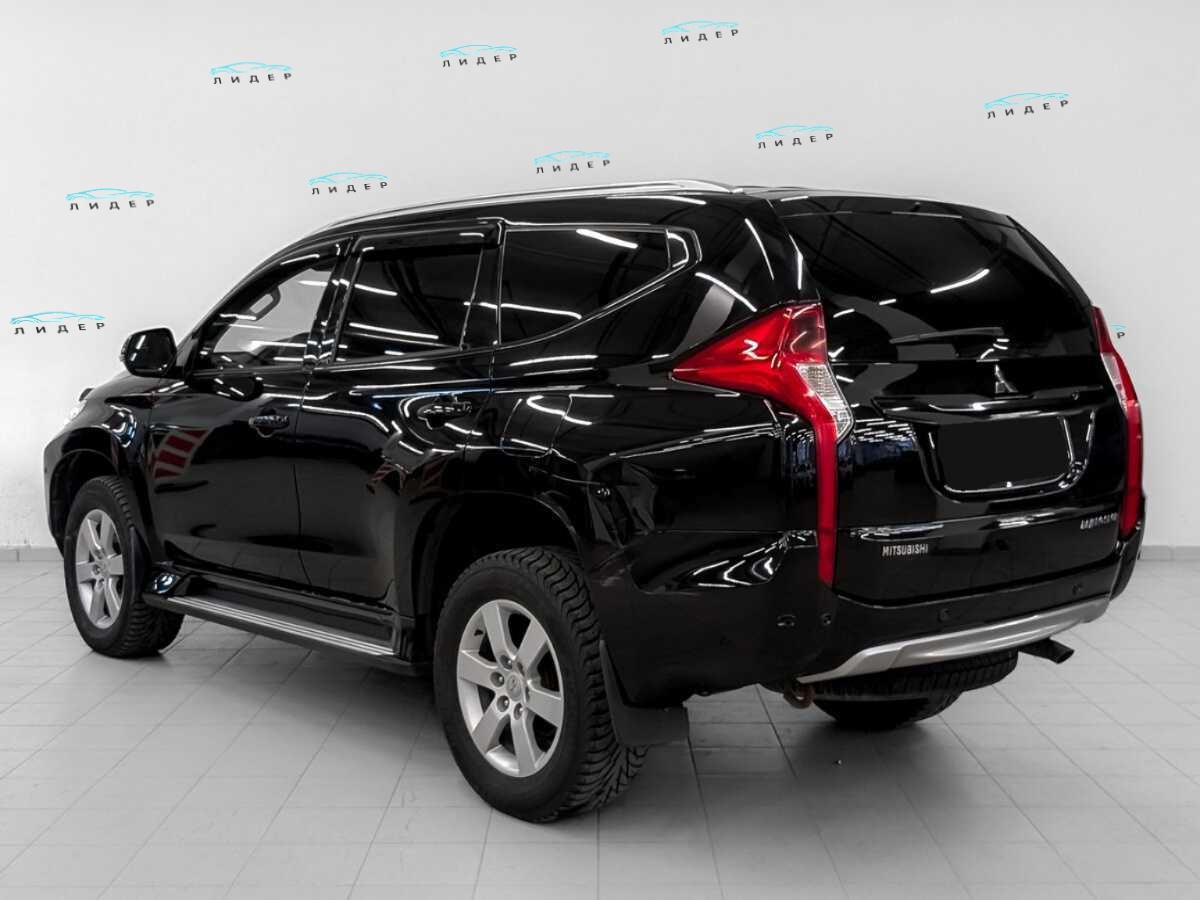 Б/У Митсубиши Паджеро Спорт 2019 года. Фото: #6
