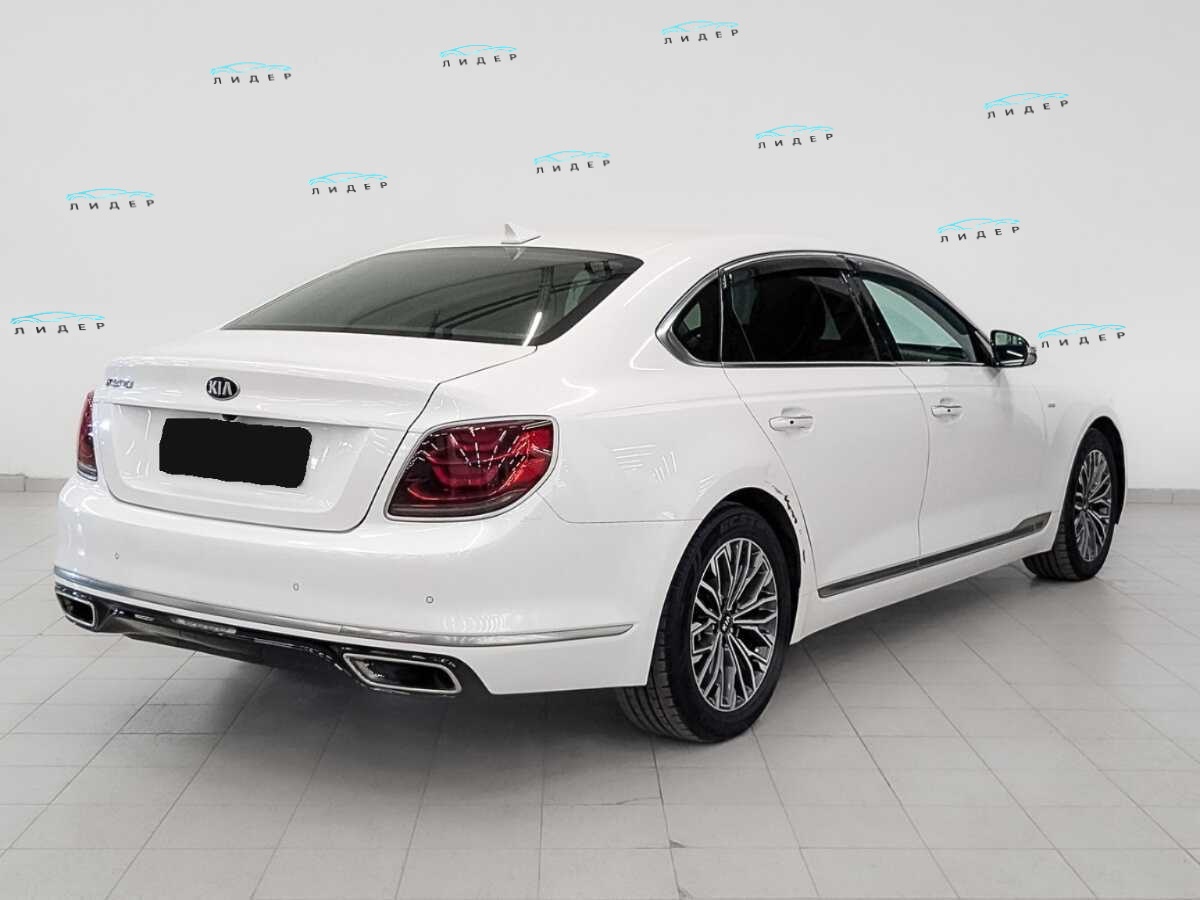 Б/У Киа К900 2019 года. Фото: #4