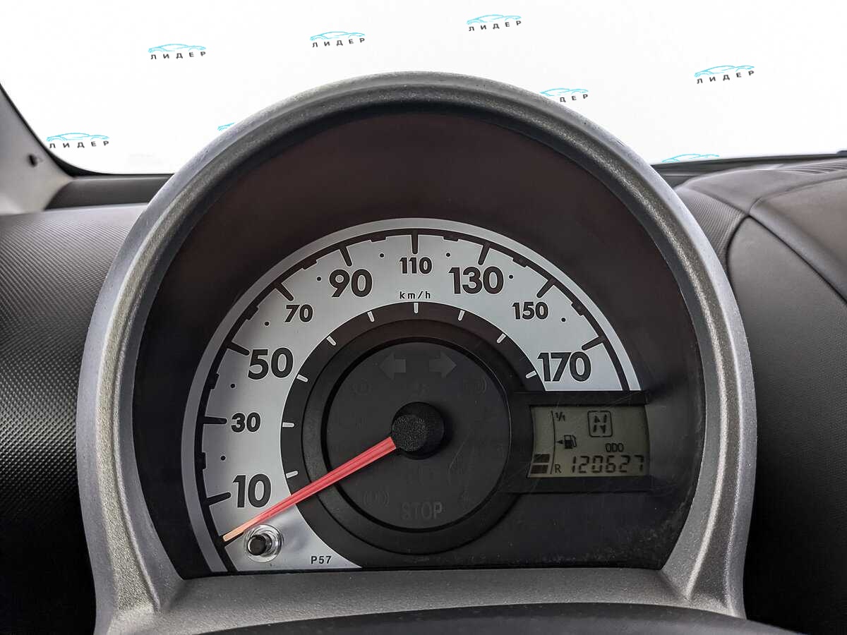 Б/У Пежо 107 2010 года. Фото: #13