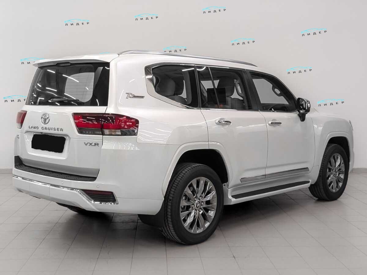 Б/У Тойота Лэнд Крузер 2022 года. Фото: #4