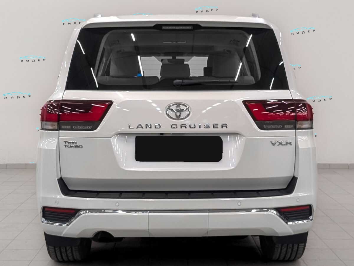 Б/У Тойота Лэнд Крузер 2022 года. Фото: #5