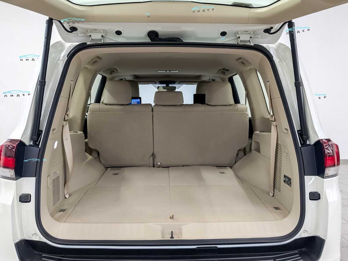 Б/У Тойота Лэнд Крузер 2022 года. Фото: #9