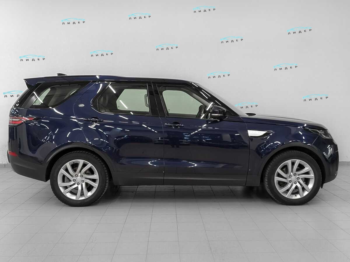 Б/У Лэнд Ровер Дискавери 2018 года. Фото: #3