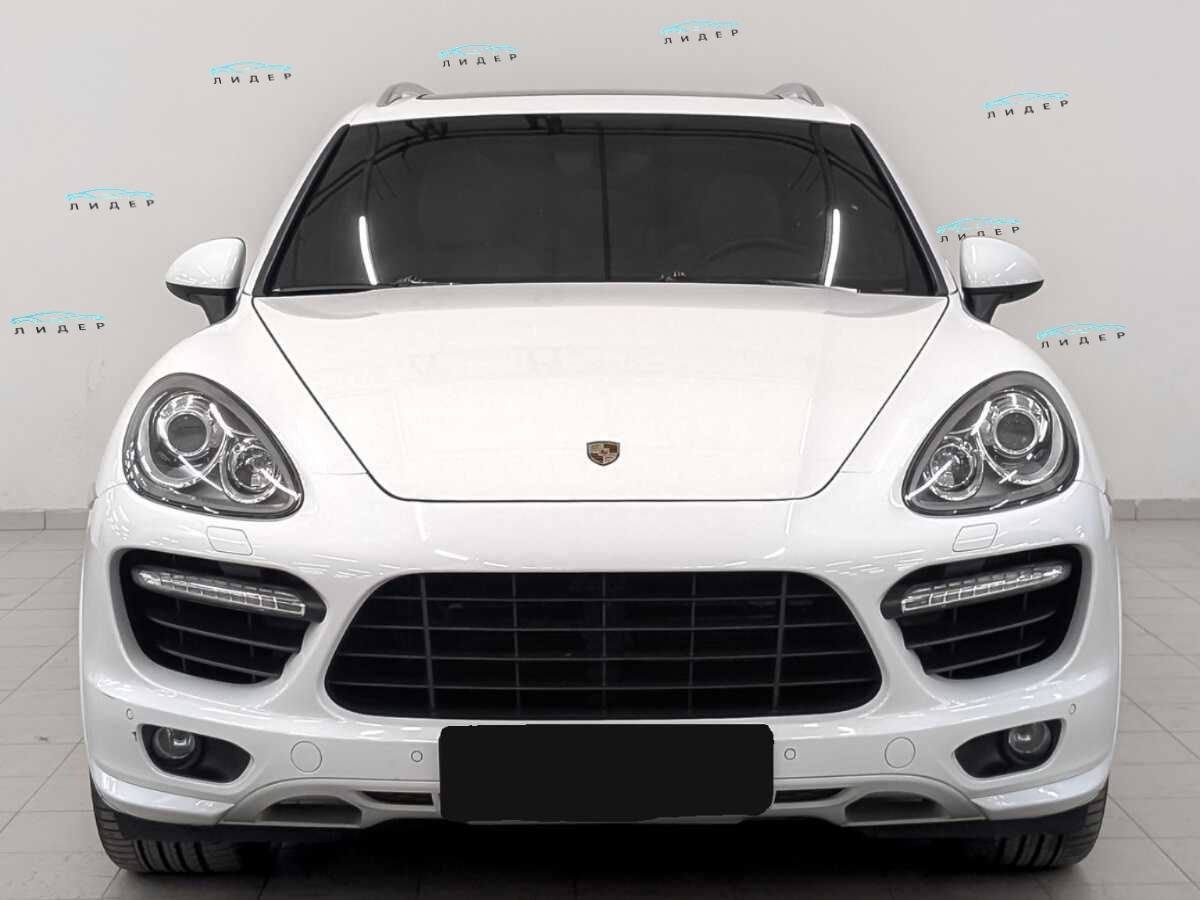 Б/У Порш Кайен 2013 года. Фото: #1