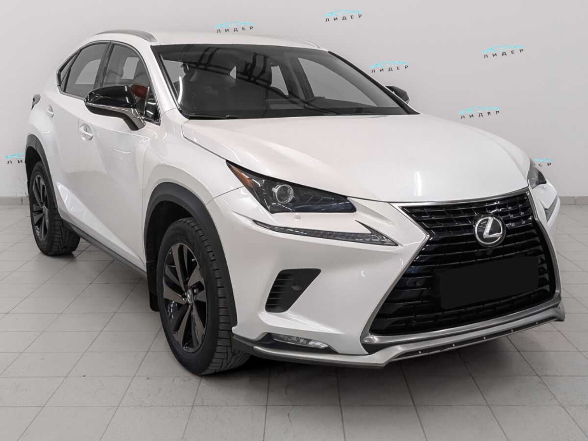 Б/У Лексус Н-Икс 2021 года. Фото: #2