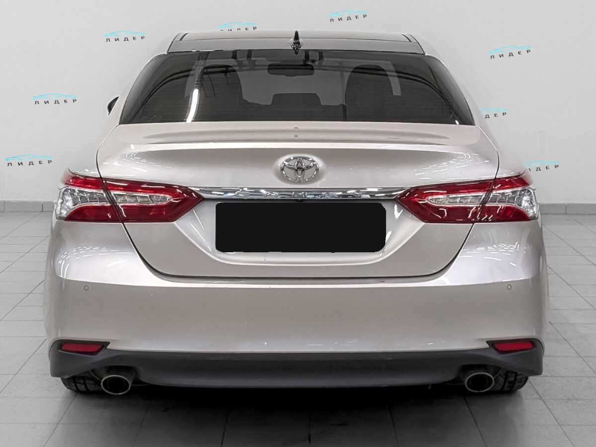 Б/У Тойота Камри 2022 года. Фото: #5