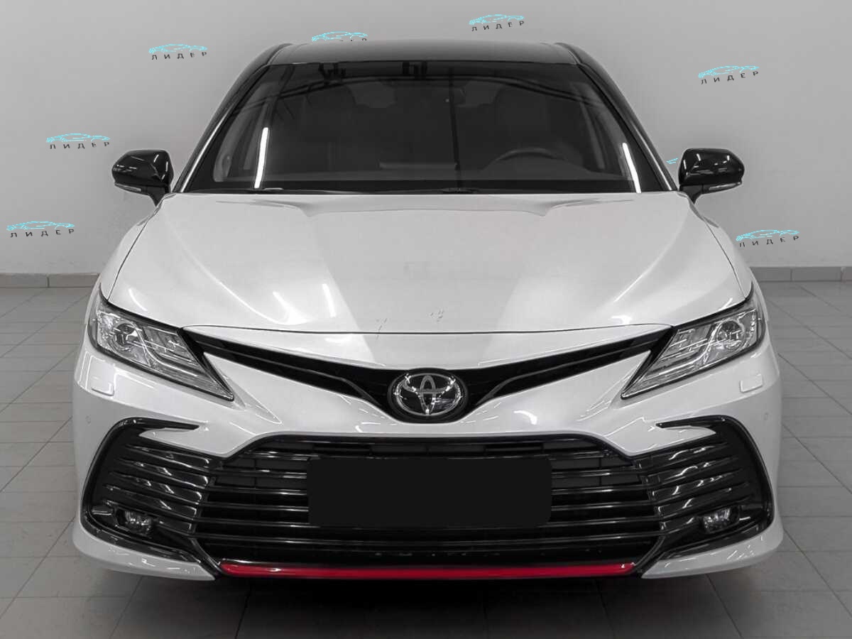 Б/У Тойота Камри 2022 года. Фото: #1