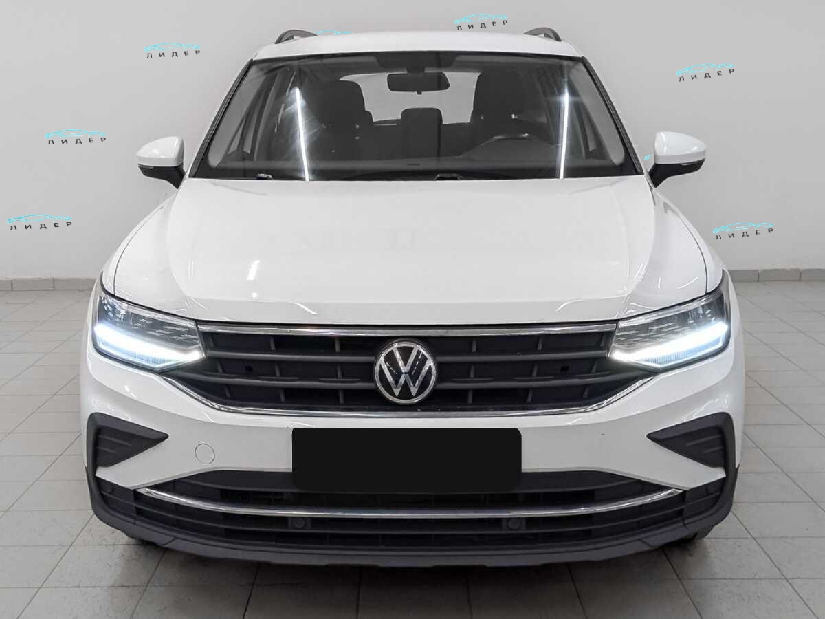 Б/У Фольксваген Тигуан 2021 года. Фото: #1