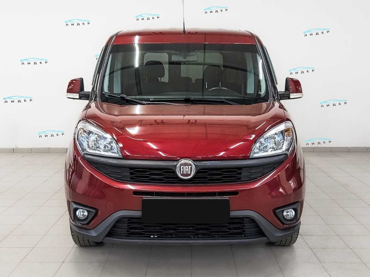 Б/У Фиат Добло 2017 года. Фото: #1