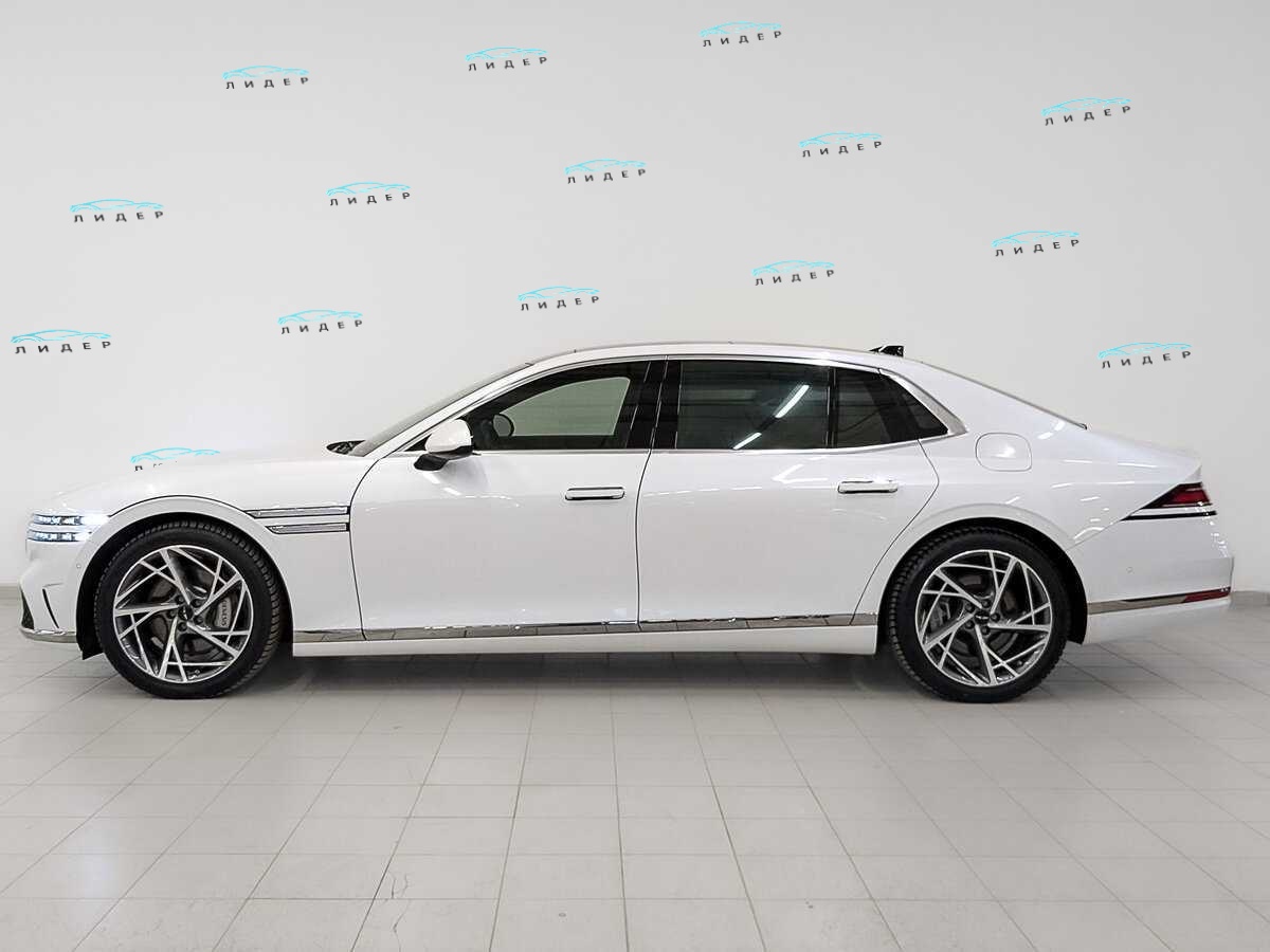 Б/У Генезис Г90 2022 года. Фото: #7