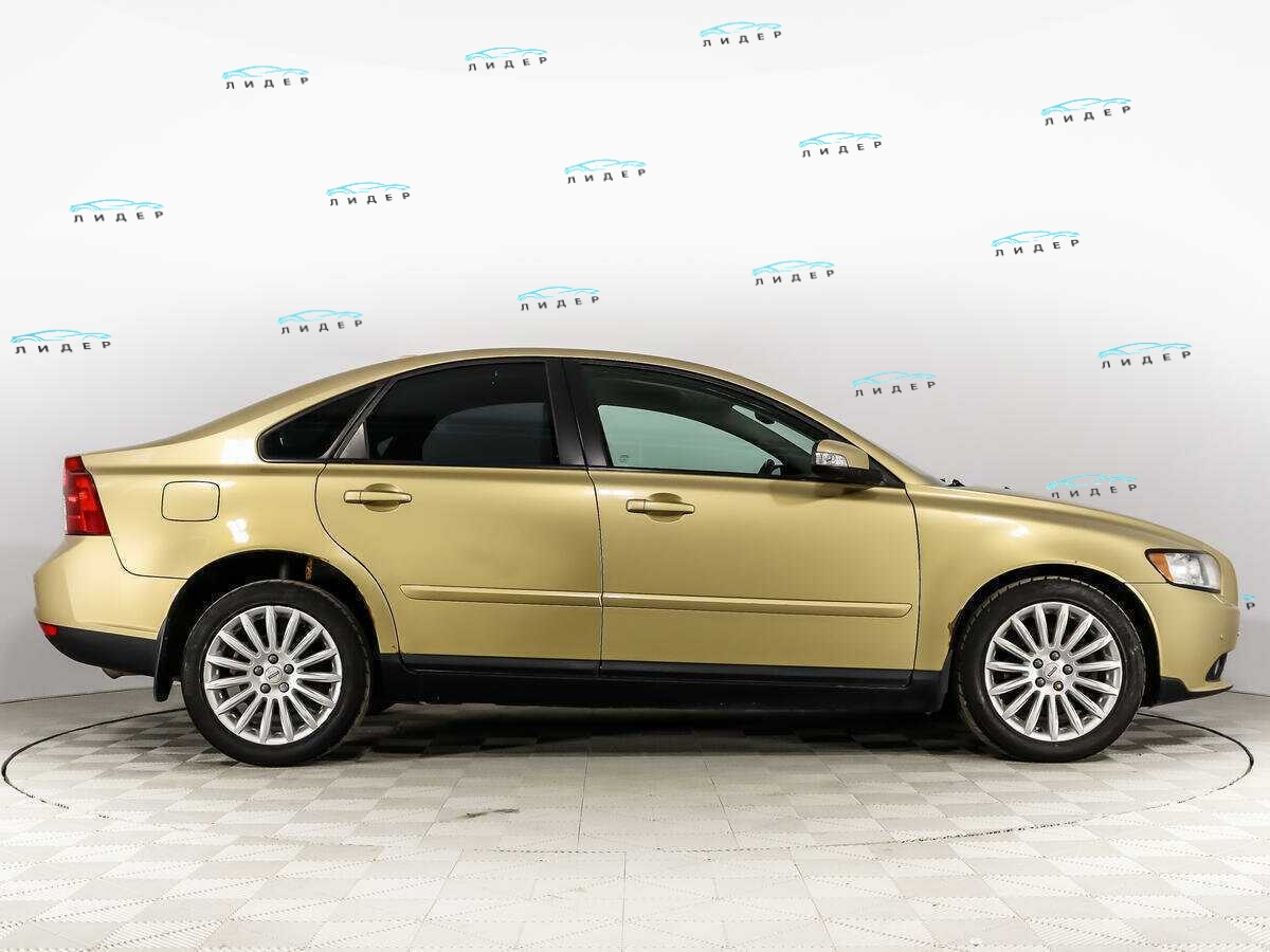 Б/У Вольво С40 2007 года. Фото: #3