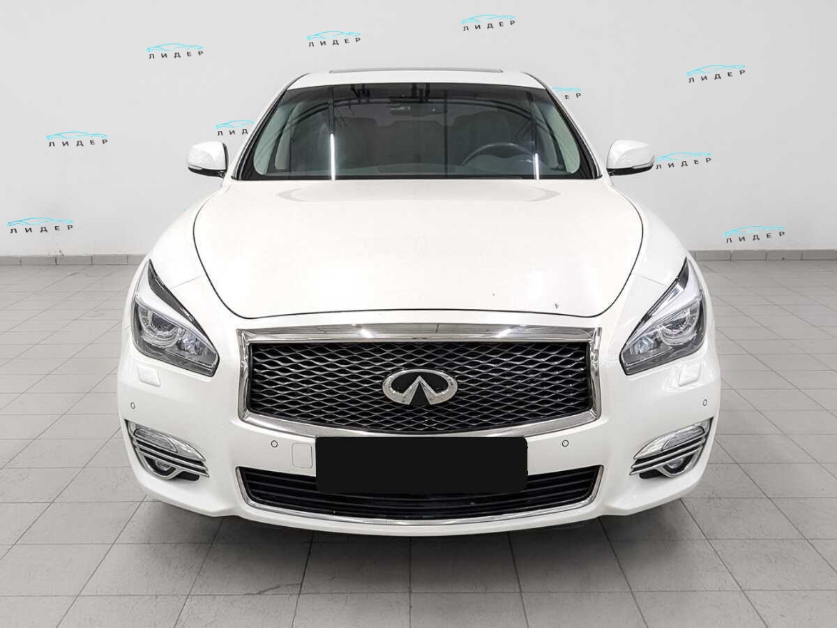 Б/У Инфинити К70 2016 года. Фото: #1