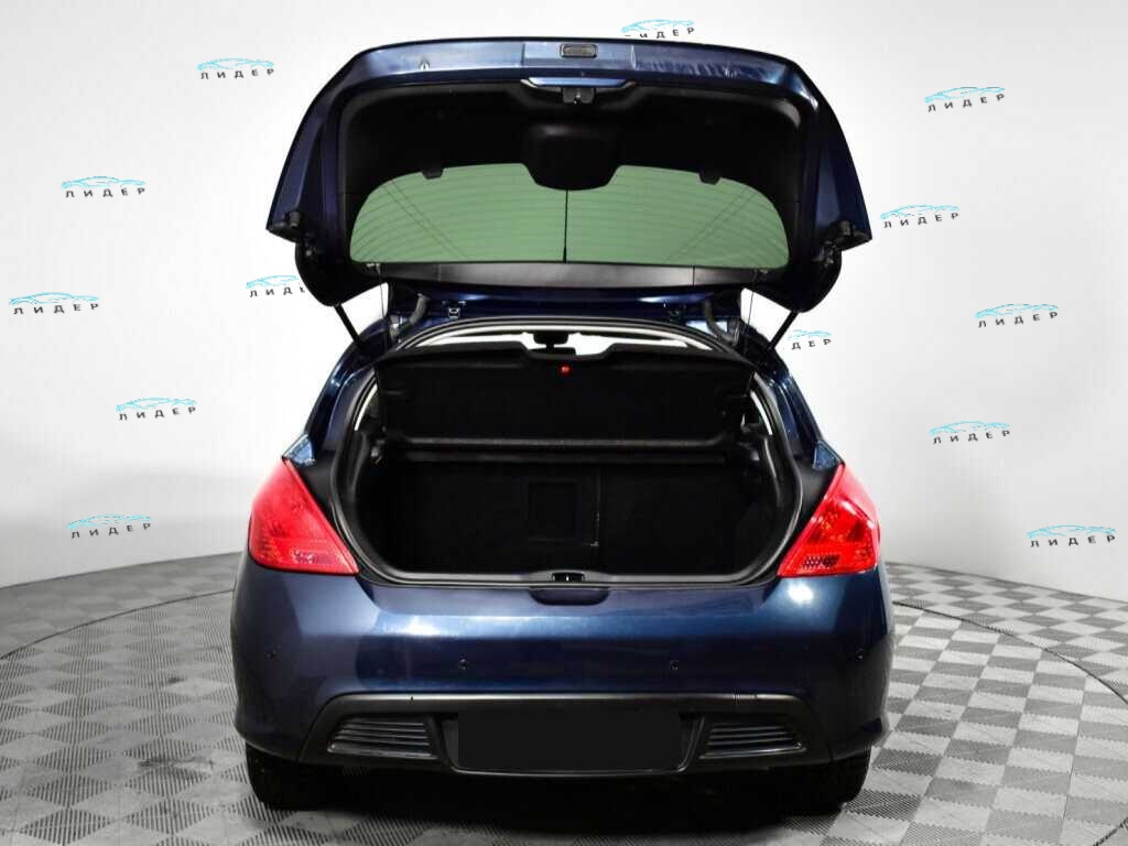 Б/У Пежо 308 2011 года. Фото: #14