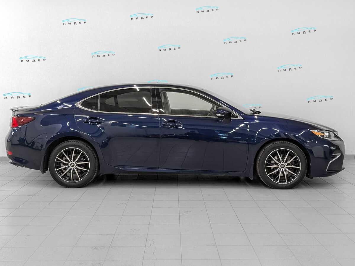 Б/У Лексус ЕС 2015 года. Фото: #3